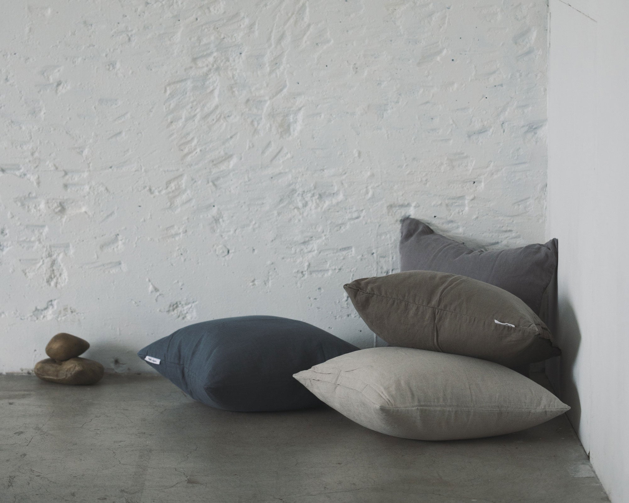 クッションカバー Cushion Cover navy line Linen Cushion Cover（Navy）｜クッションカバー – sinso