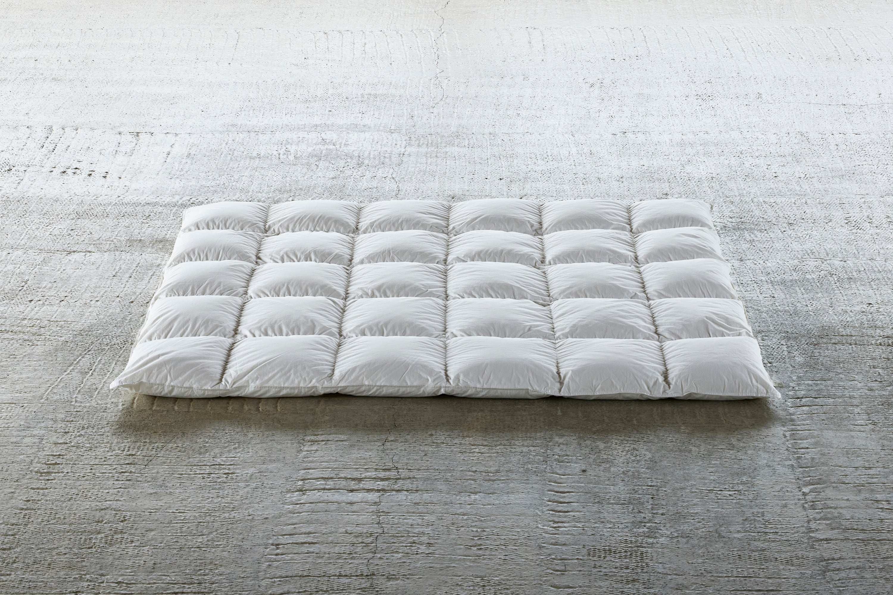 【新品未使用】danfill 羽毛布団 190×210 Down Duvet（Standard）｜スタンダード羽毛布団 – sinso